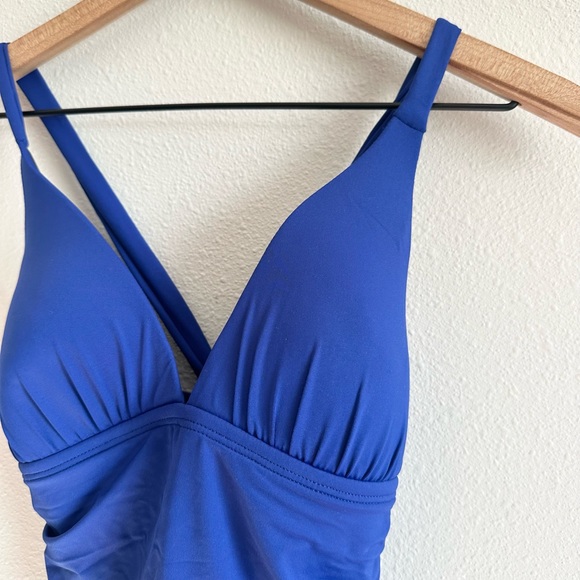 NEW La Blanca Island Goddess Skirted One Piece Swimsuit Size 4 - Picture 4 of 8